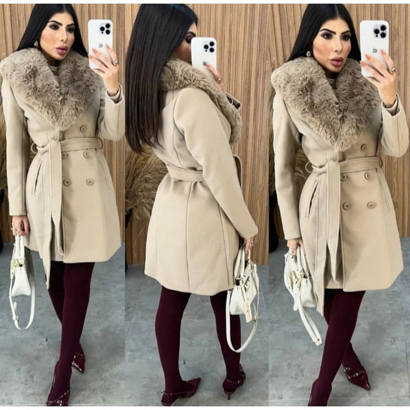 Sobretudo Feminino de Lã Batida com Faixa e Capuz Ajustável