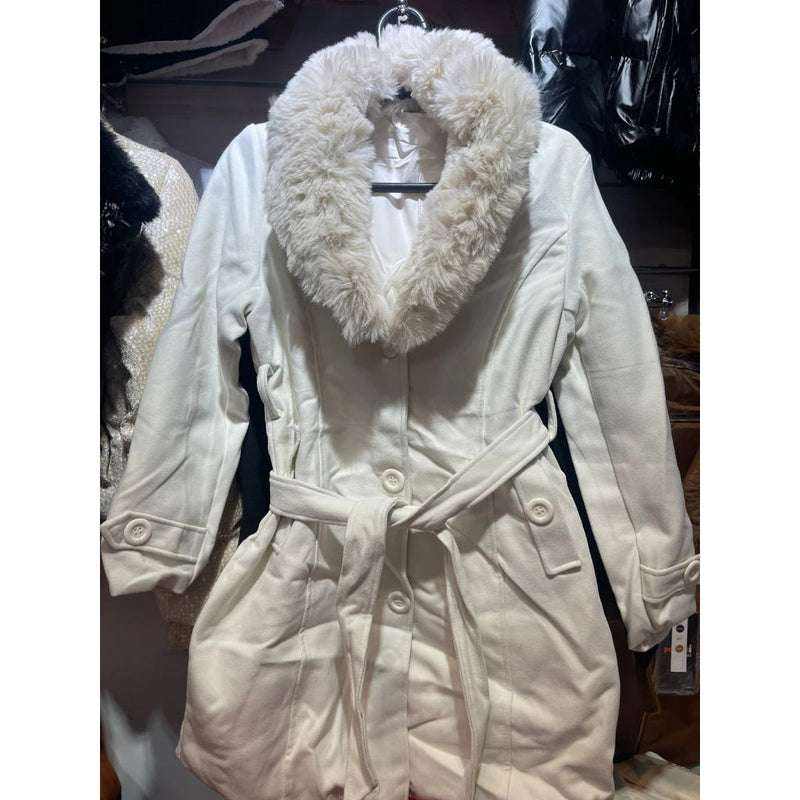 Sobretudo Feminino de Lã Batida com Faixa e Capuz Ajustável